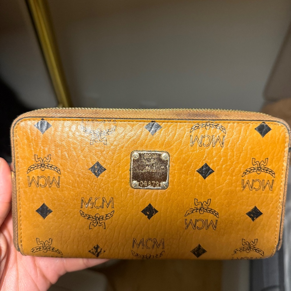 MCM wallet
